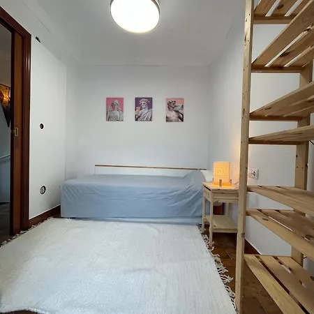 Con Jardin Y Piscina Privada Zona Burriana 빌라 네르하