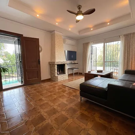 Con Jardin Y Piscina Privada Zona Burriana *