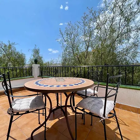 Con Jardin Y Piscina Privada Zona Burriana 빌라