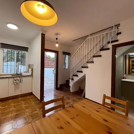 Con Jardin Y Piscina Privada Zona Burriana 빌라 *